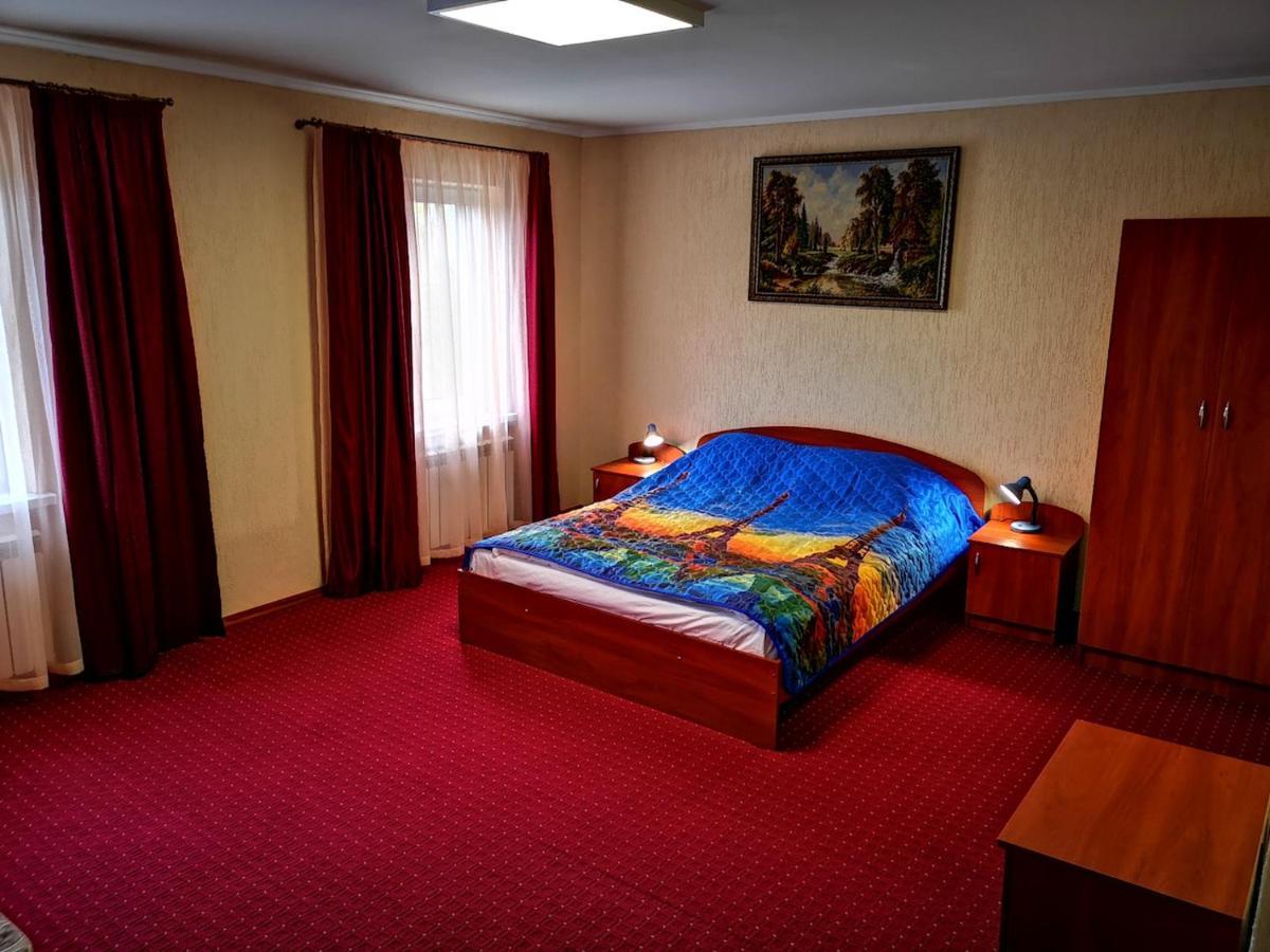 Отель Визит Pogreby  Exterior foto